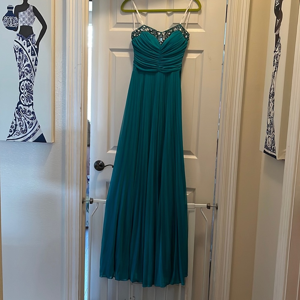 B. Darlin teal strapless sweetheart neckline